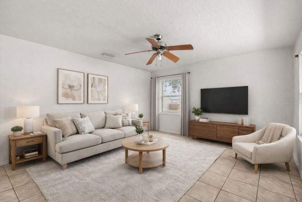 Photo of 809 Talladega Street, Leesburg, FL 34748 (MLS # O6374466)