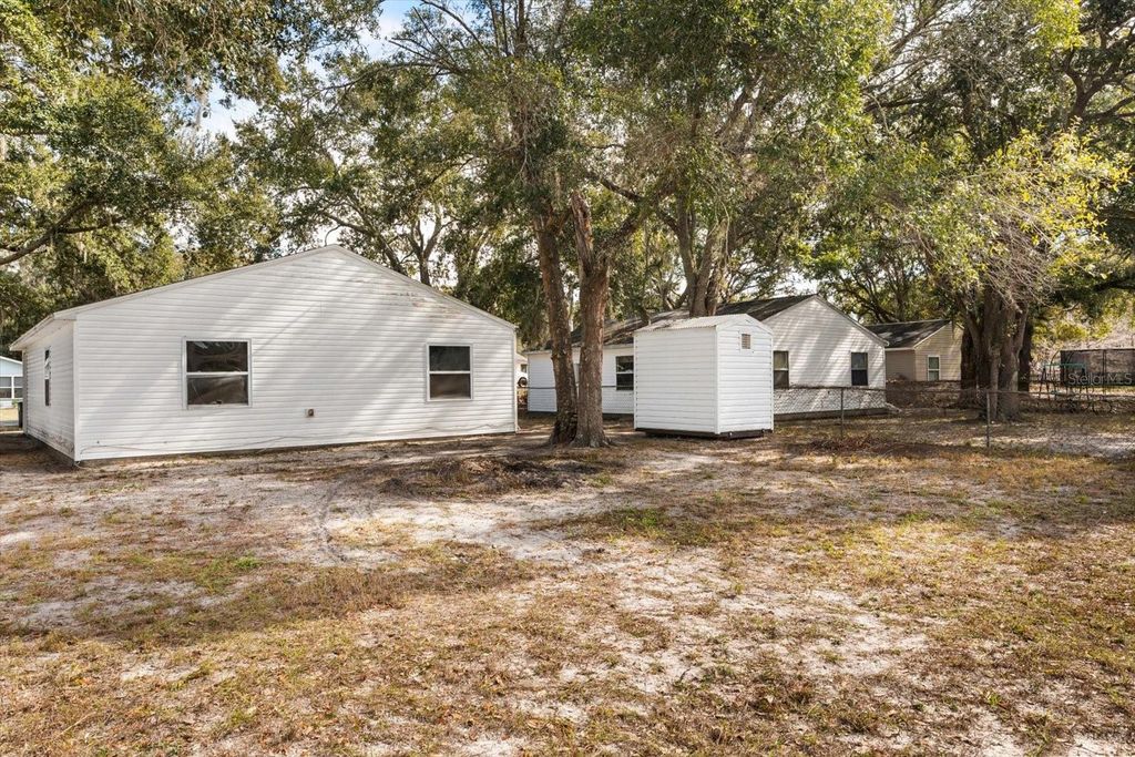 Photo of 809 Talladega Street, Leesburg, FL 34748 (MLS # O6374466)