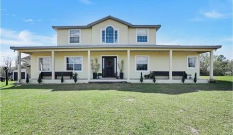 Photo of 10909 Mattioda Road, Groveland, FL 34736 (MLS # G5105587)