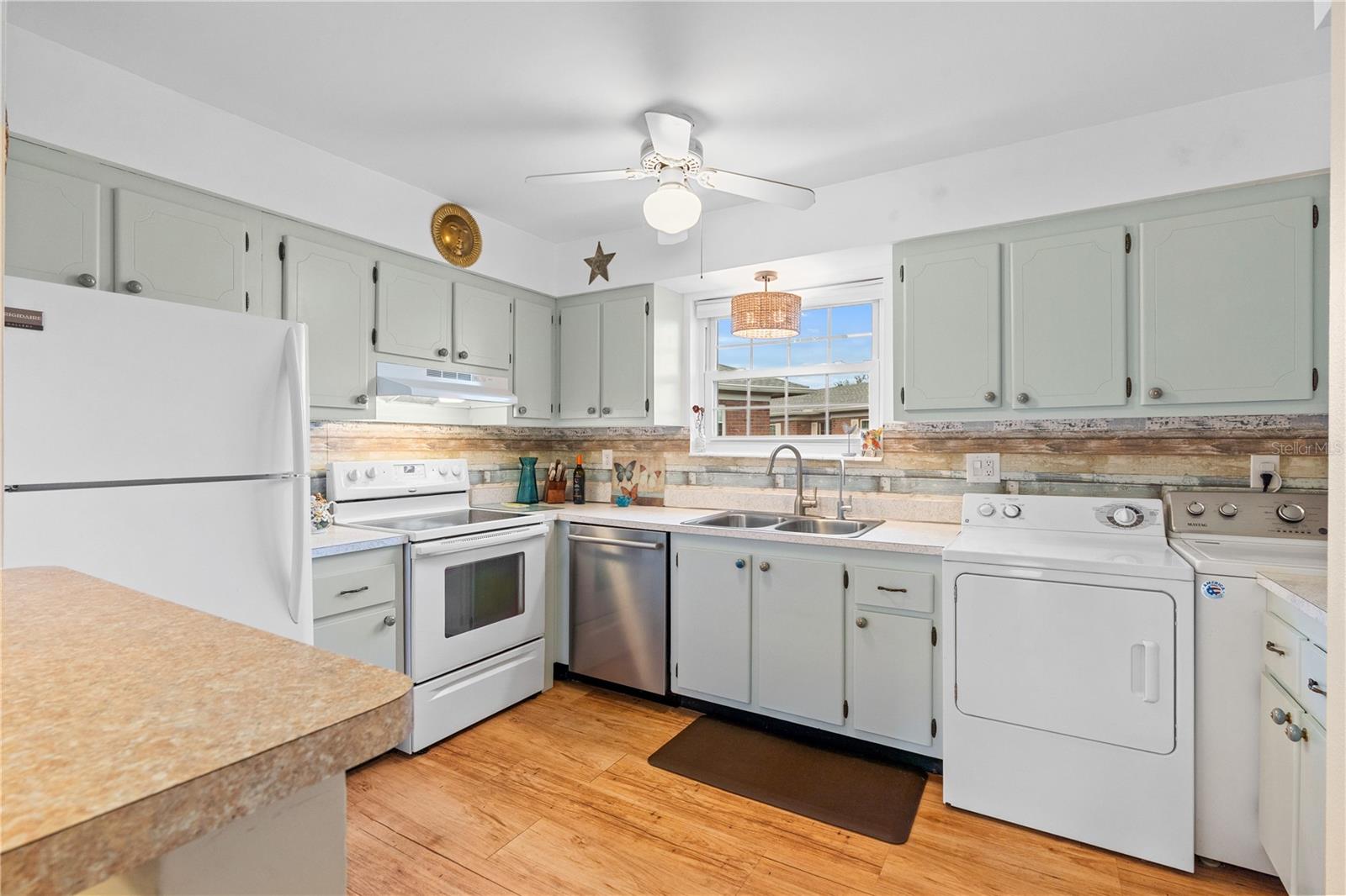 PATRIOT SQUARE APTS - Residential