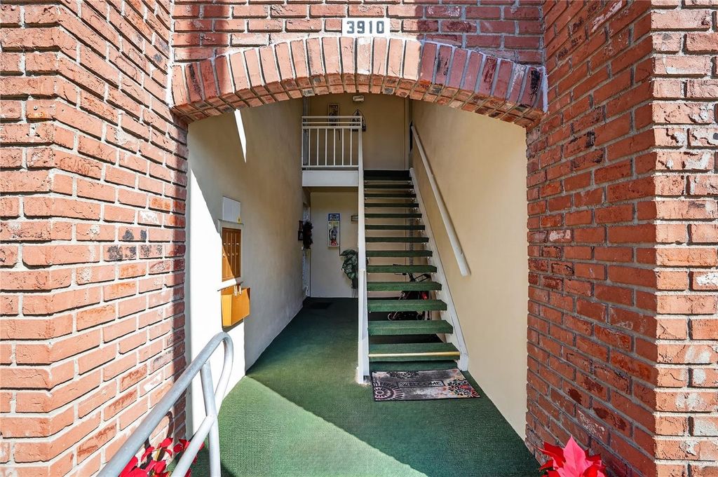 Photo of 3910 37th Street S #39, St Petersburg, FL 33711 (MLS # TB8461570)