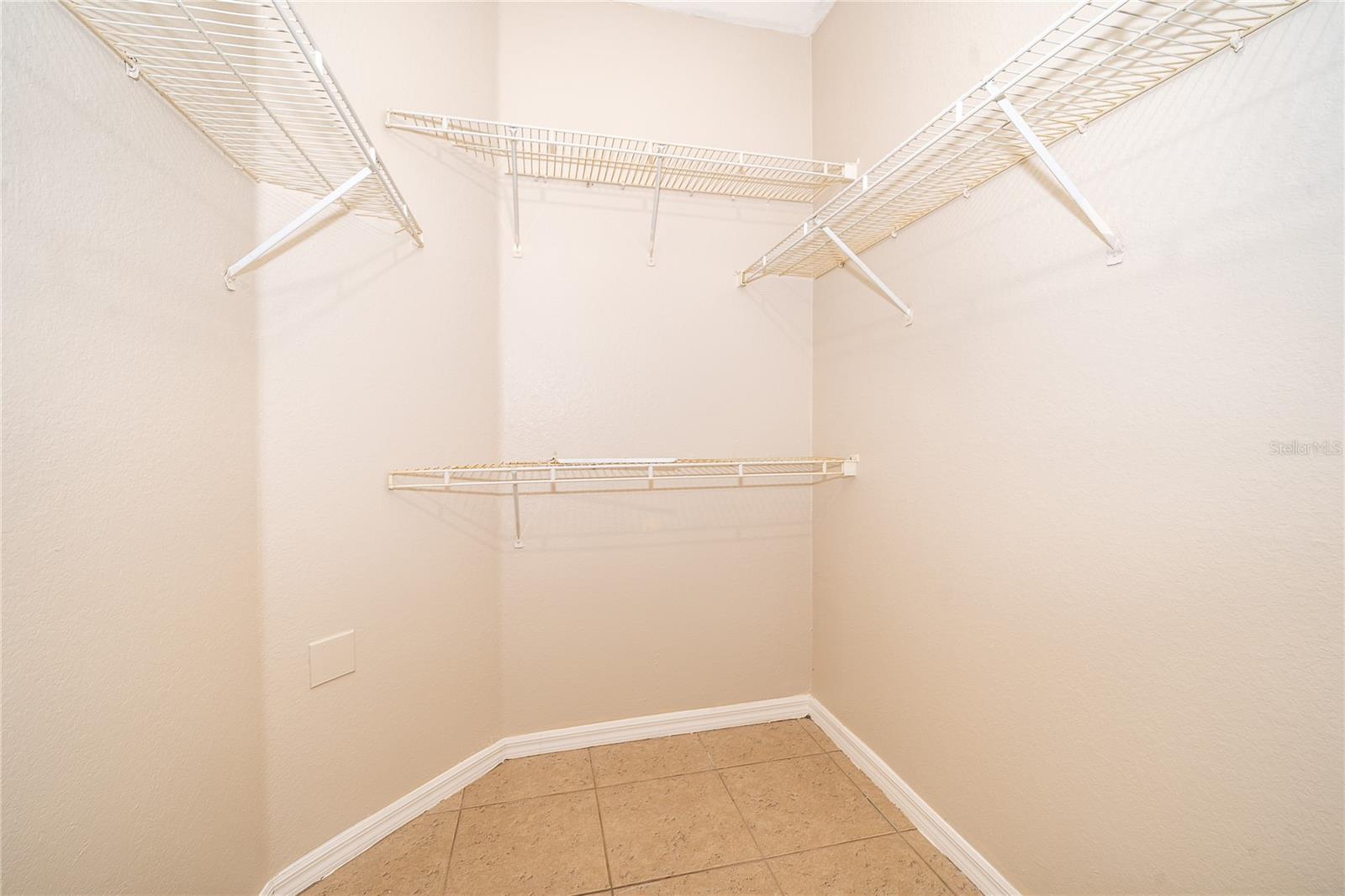 HAMPTONS/METROWEST - Residential