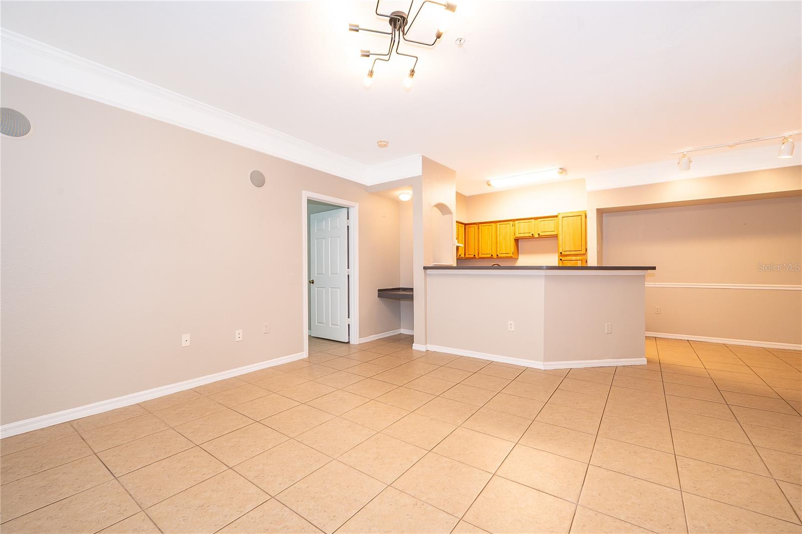 HAMPTONS/METROWEST - Residential