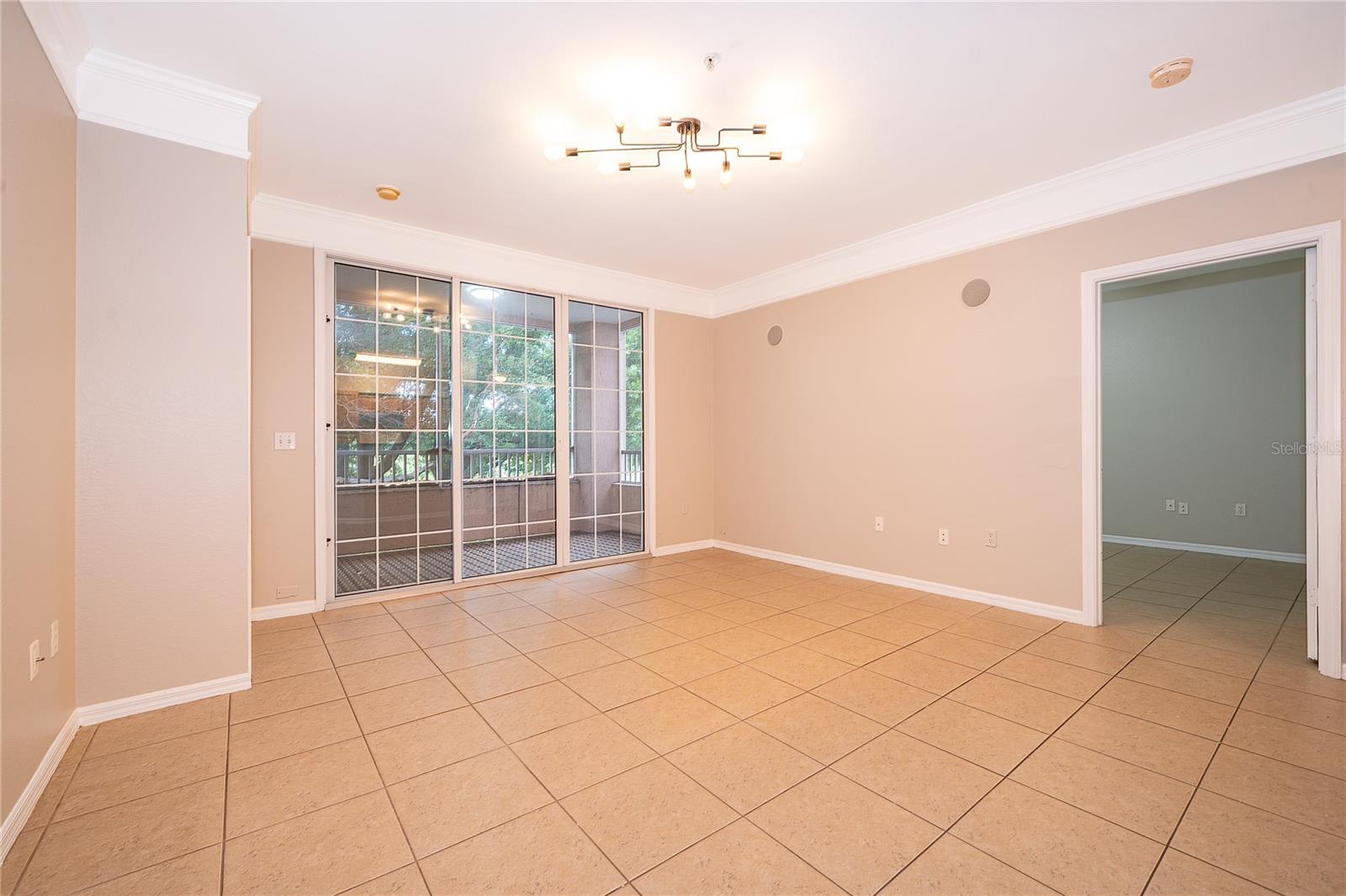 HAMPTONS/METROWEST - Residential