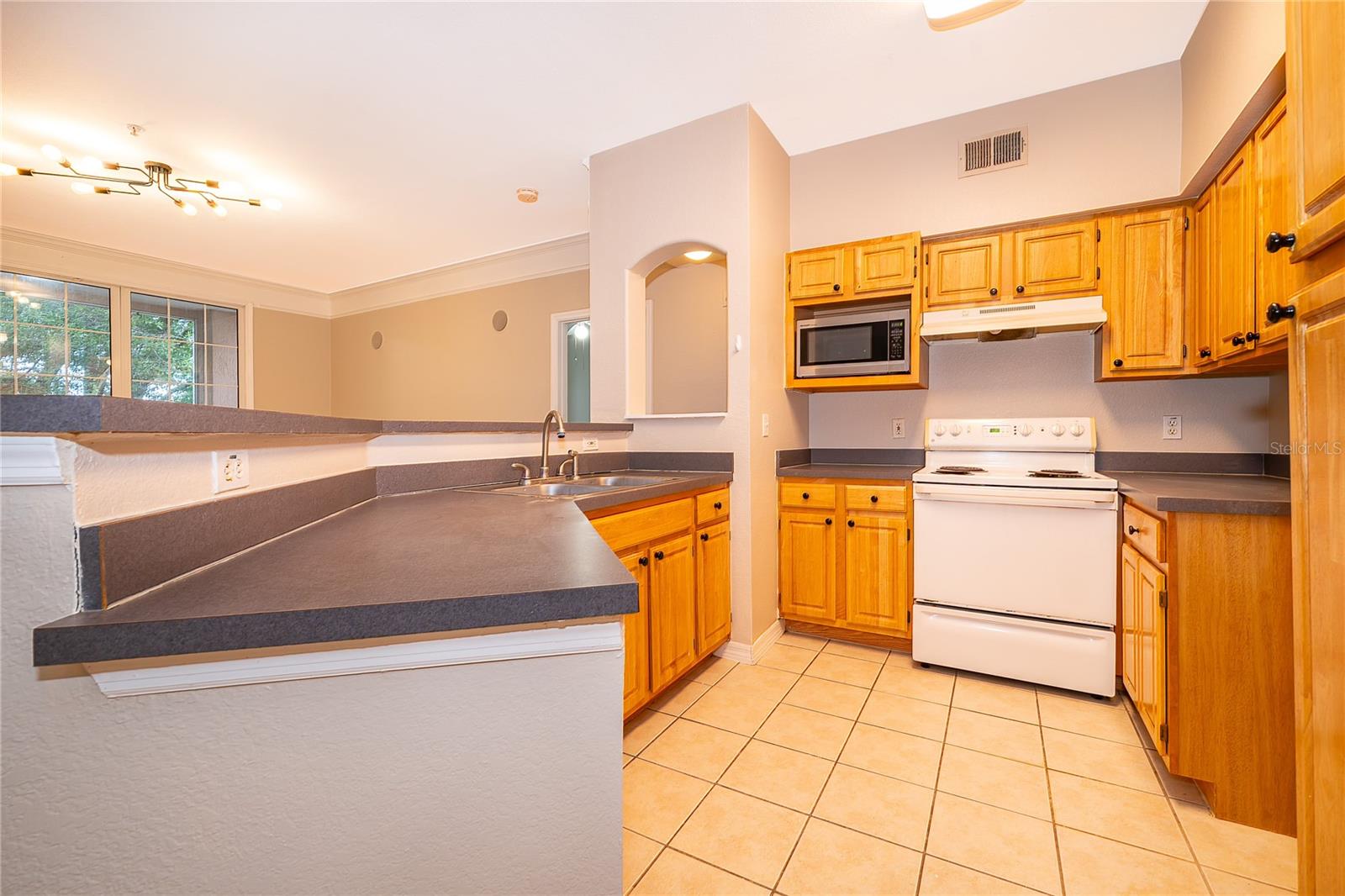 HAMPTONS/METROWEST - Residential