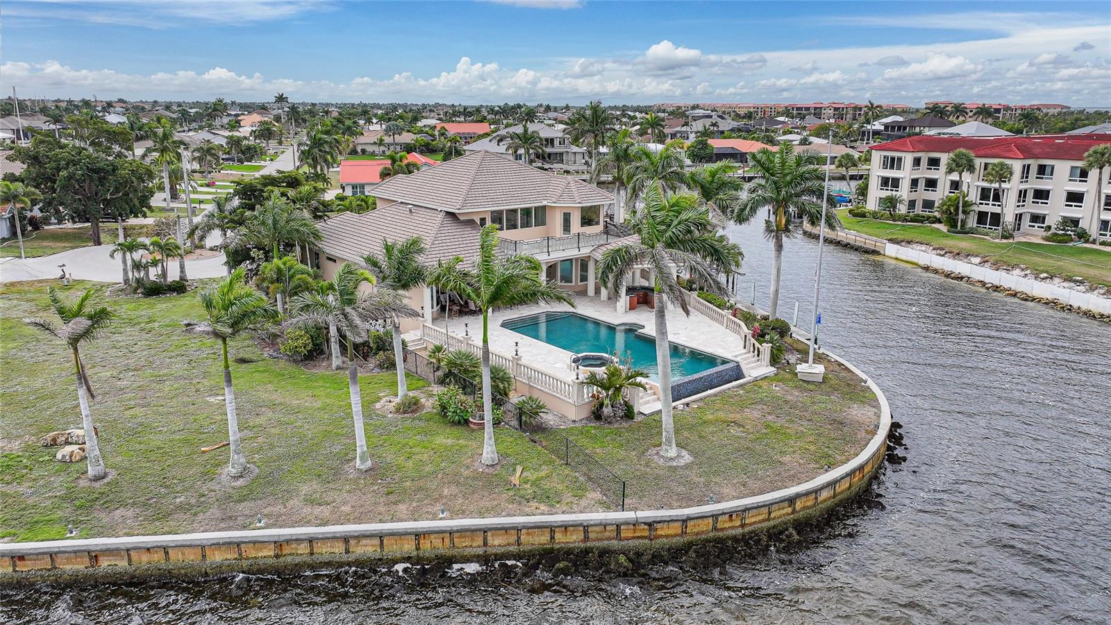 PUNTA GORDA ISLES SEC 04 - Residential