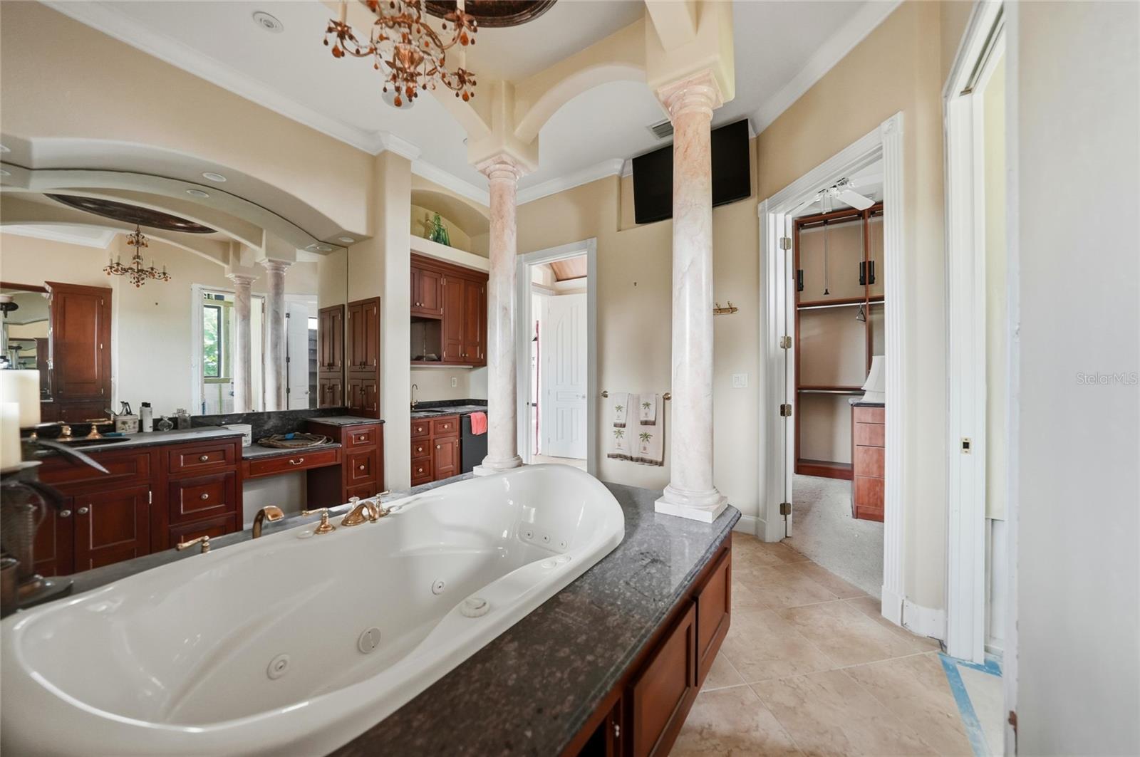 PUNTA GORDA ISLES SEC 04 - Residential