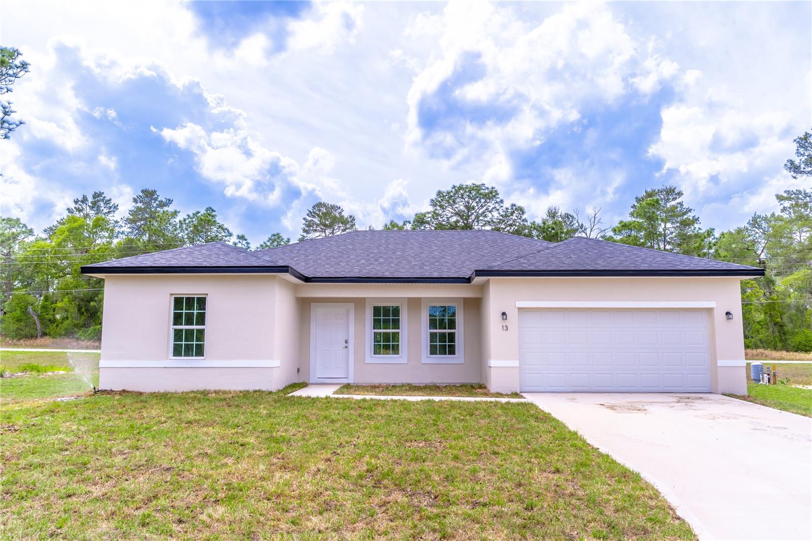 13 OAK TRAIL PLACE