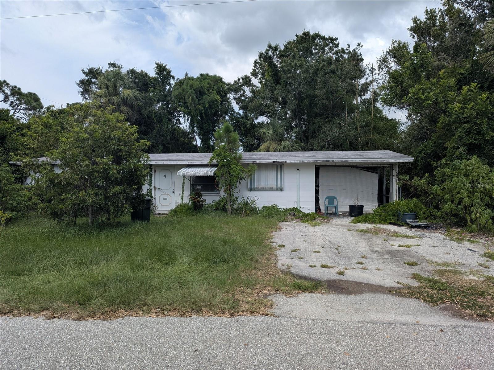 Charming Fixer with Incredible Potential – Prime Englewood Location!
Welcome to 709 Spruce St, Englewood, FL – a 2-bedroom, 2-bath home on a desirable corner lot, ready for your personal touch. This property is perfect for those looking to create their dream Florida retreat or a smart investment opportunity.
Just a couple of blocks from Lemon Bay and only 5 minutes from beautiful Manasota Key beaches, the location couldn’t be better. Enjoy the laid-back coastal lifestyle with boating, fishing, dining, and shopping all close by.
With its spacious lot and great bones, this home offers endless potential. Whether you’re seeking a full-time residence, a vacation getaway, or a rental property, this is a rare find in a sought-after area.
Don’t miss the chance to make this Englewood gem your own!