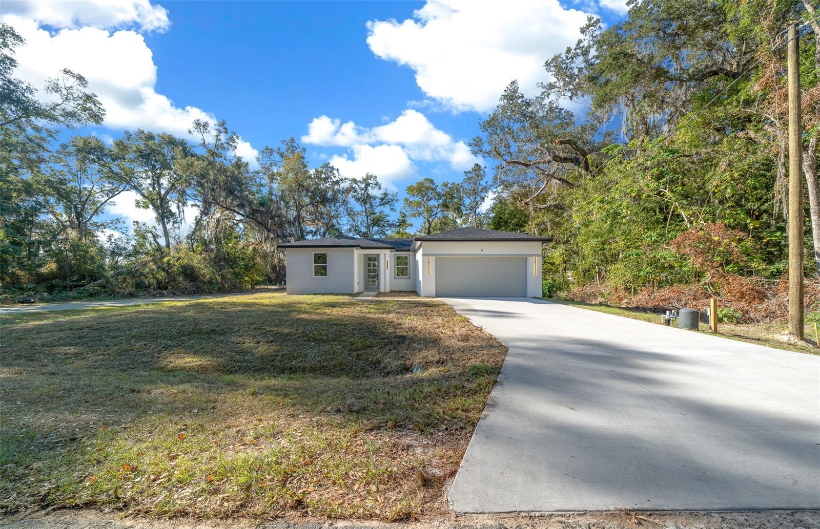 4 OAK CIRCLE