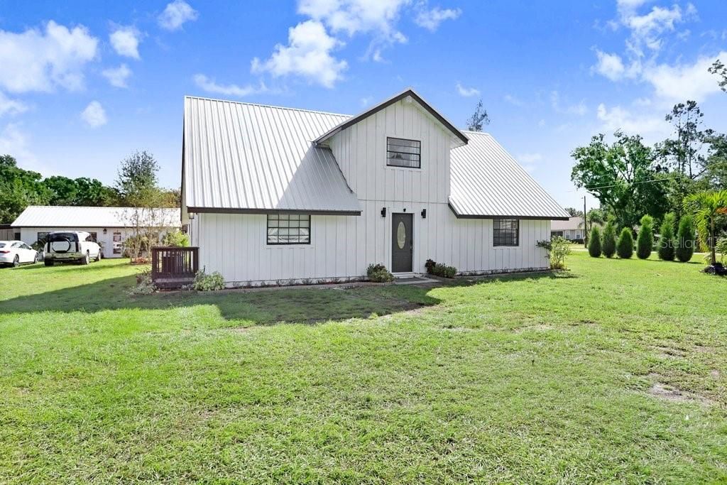 Photo of 9901 Gallagher Road, Dover, FL 33527 (MLS # TB8435991)