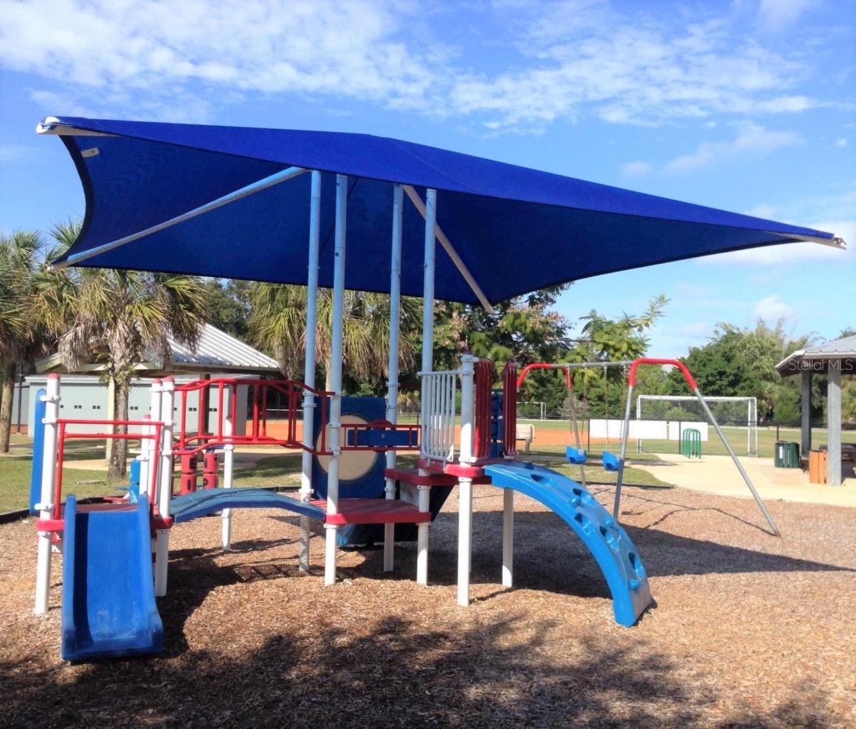 SIESTA ISLES - Residential