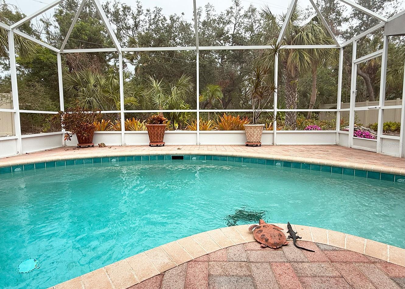 SIESTA ISLES - Residential