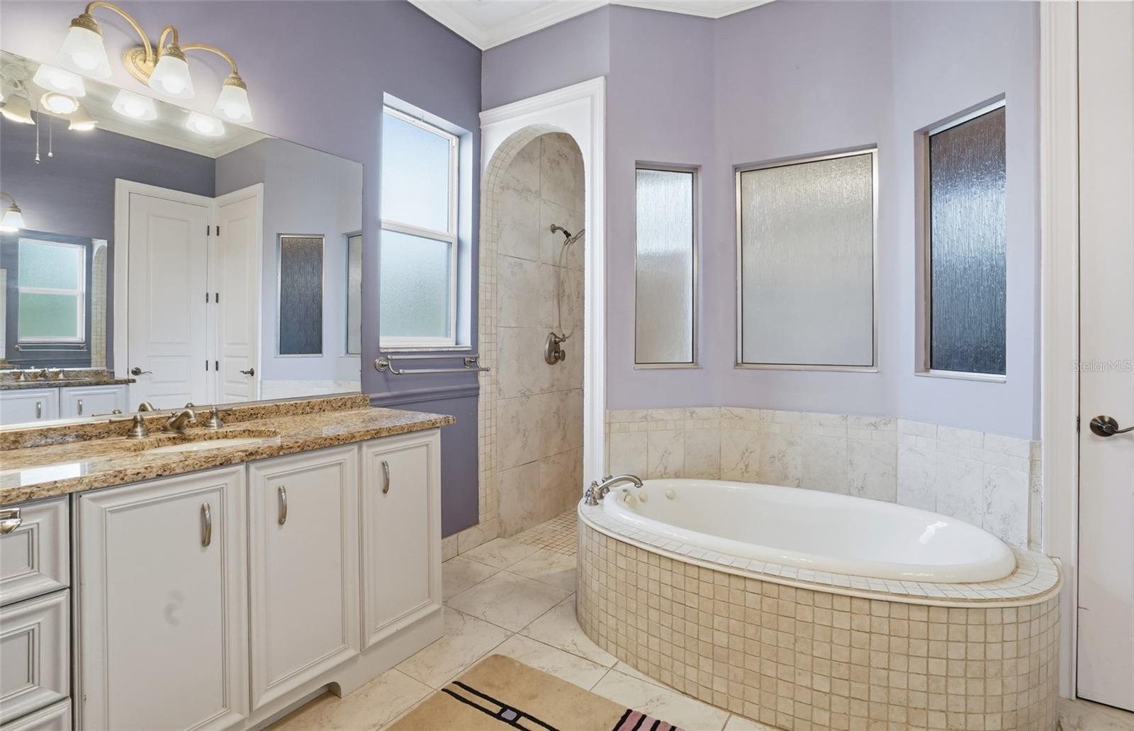 JACARANDA HEIGHTS - Residential