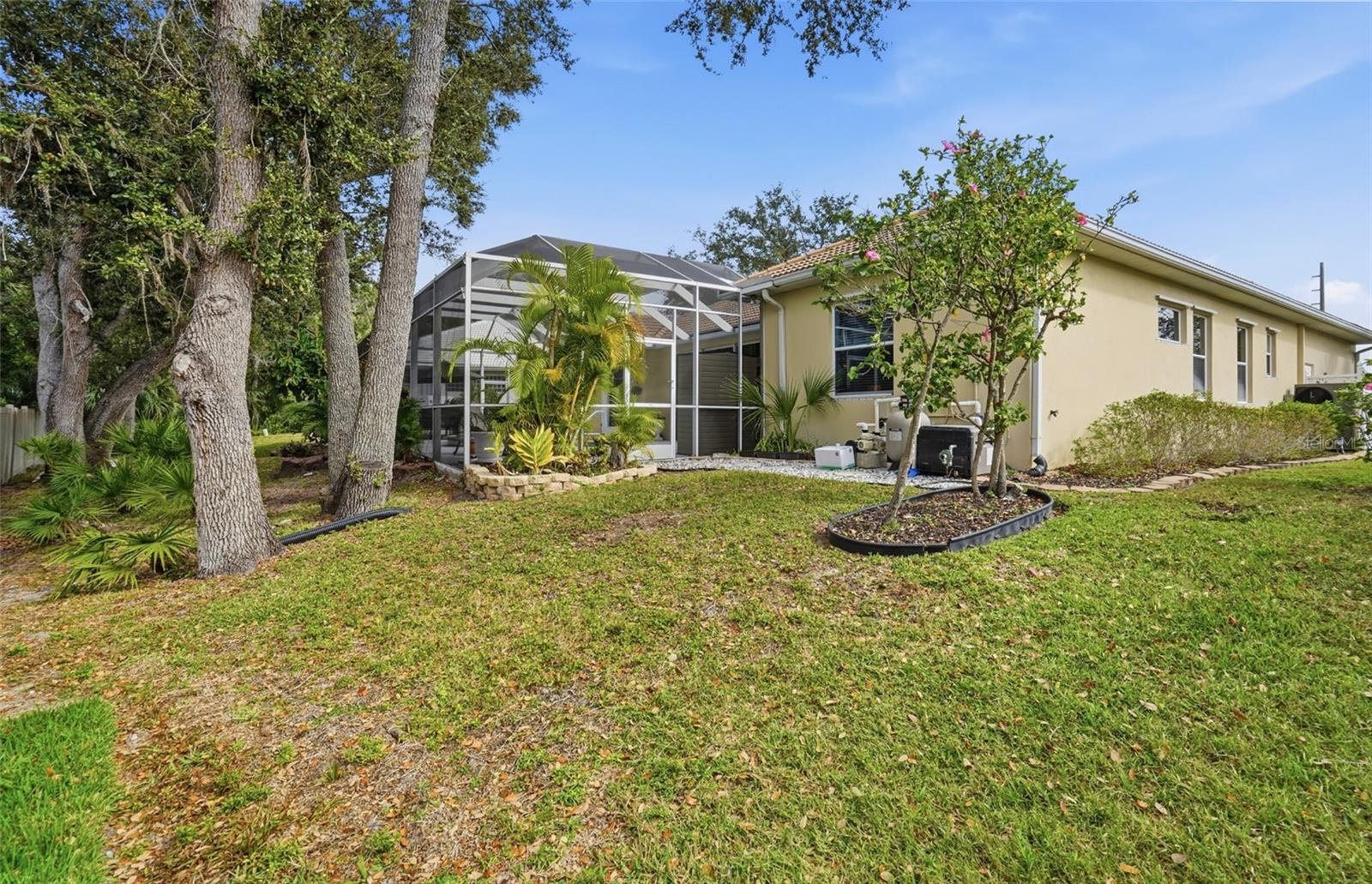 JACARANDA HEIGHTS - Residential