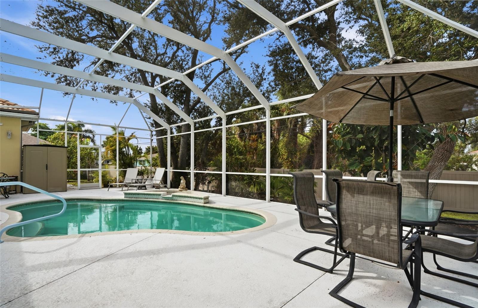 JACARANDA HEIGHTS - Residential