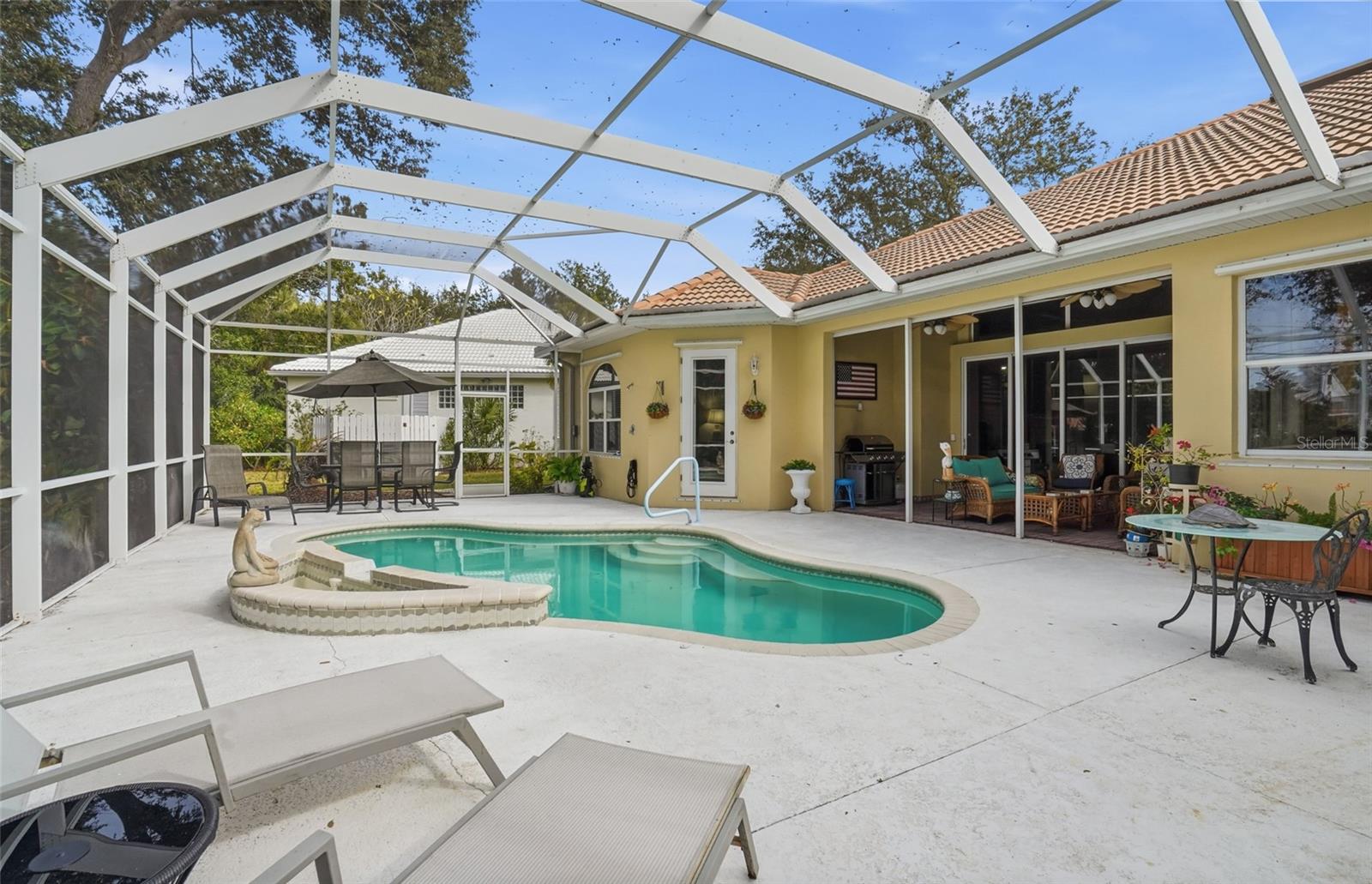 JACARANDA HEIGHTS - Residential