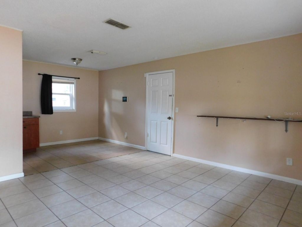 Photo of 6302 NW 64th Avenue, Ocala, FL 34482 (MLS # OM714363)