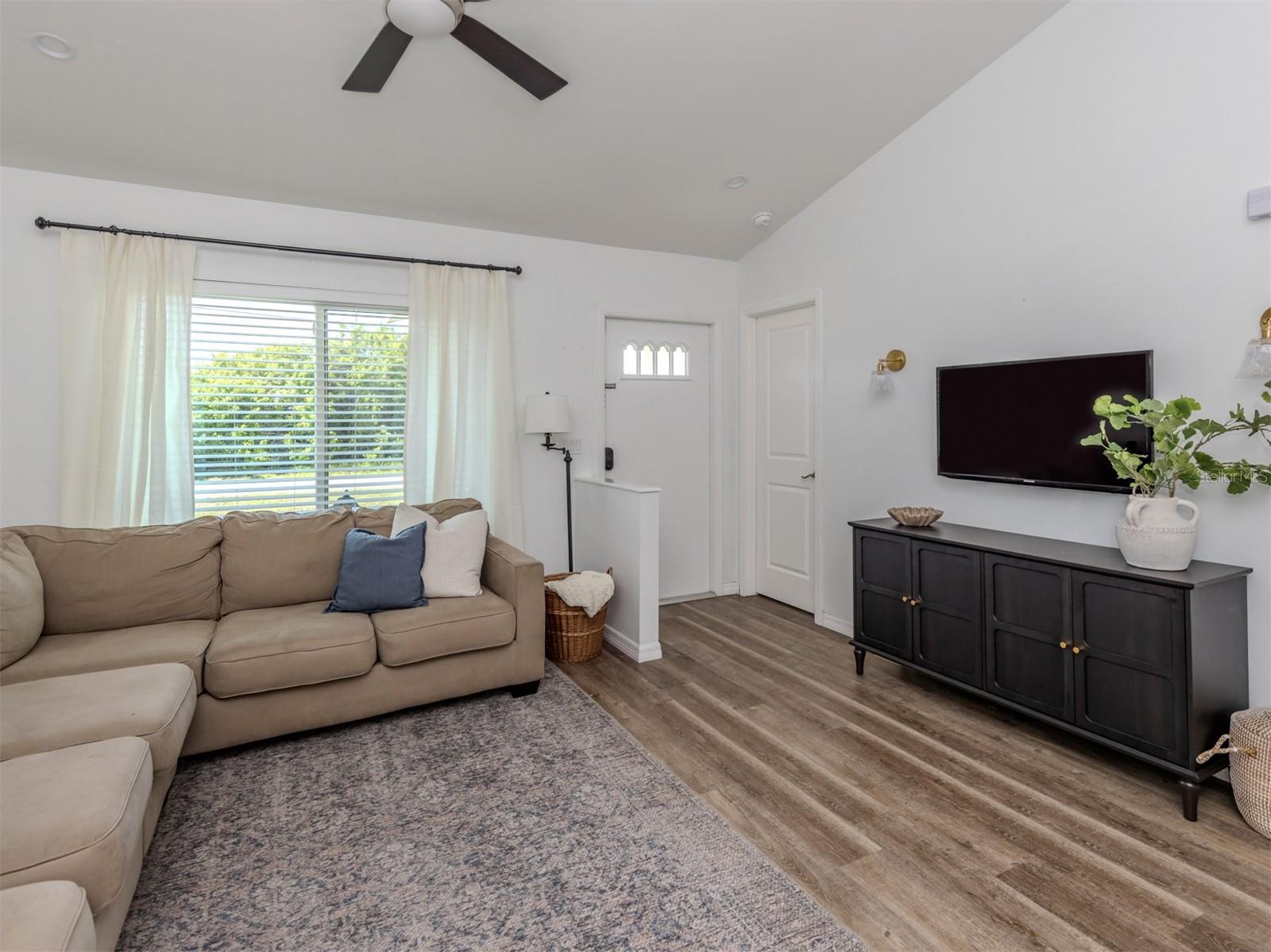 WARM MINERAL SPGS - Residential