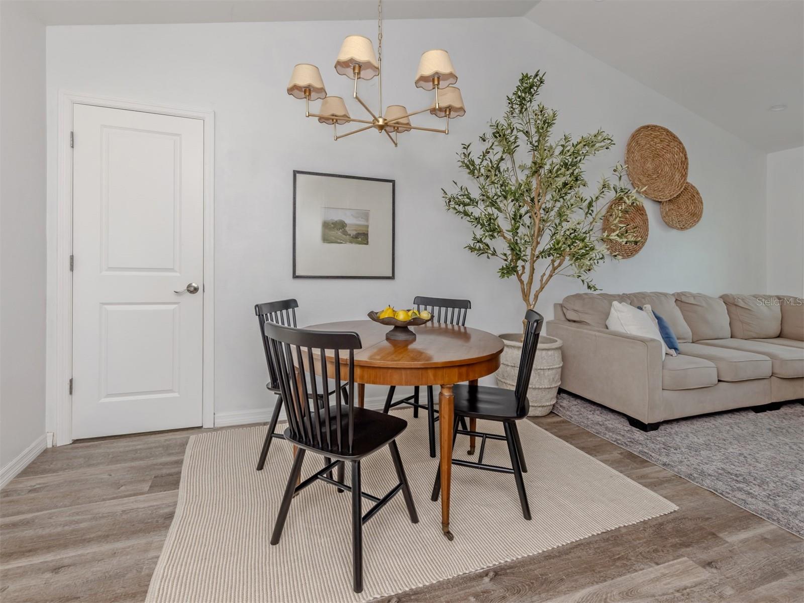 WARM MINERAL SPGS - Residential