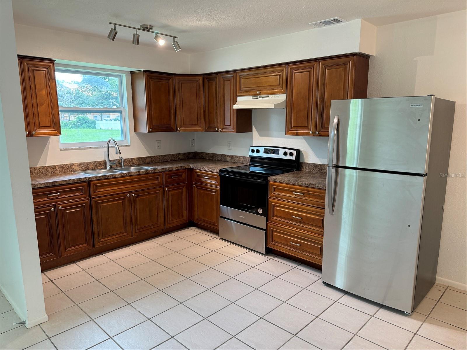 UNPLATTED - Residential Lease