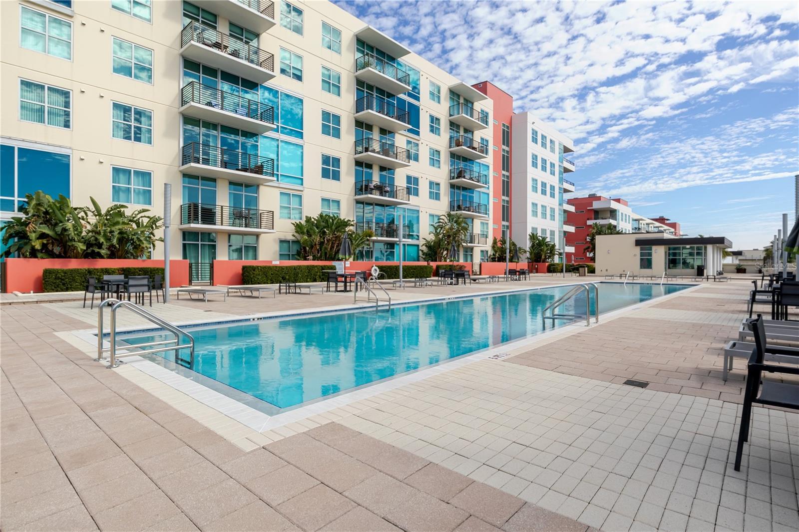 1120 E KENNEDY BOULEVARD 1520