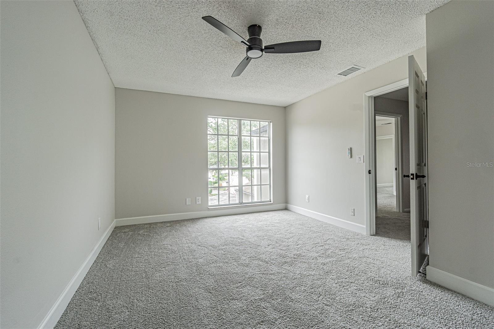FAIRWAY LAKES TWNHMS II A C - Residential