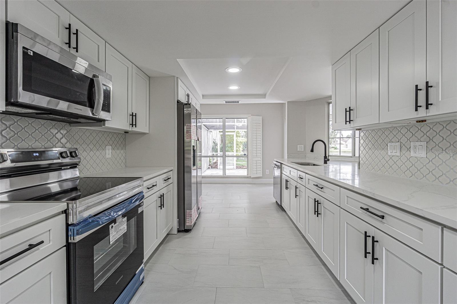 FAIRWAY LAKES TWNHMS II A C - Residential