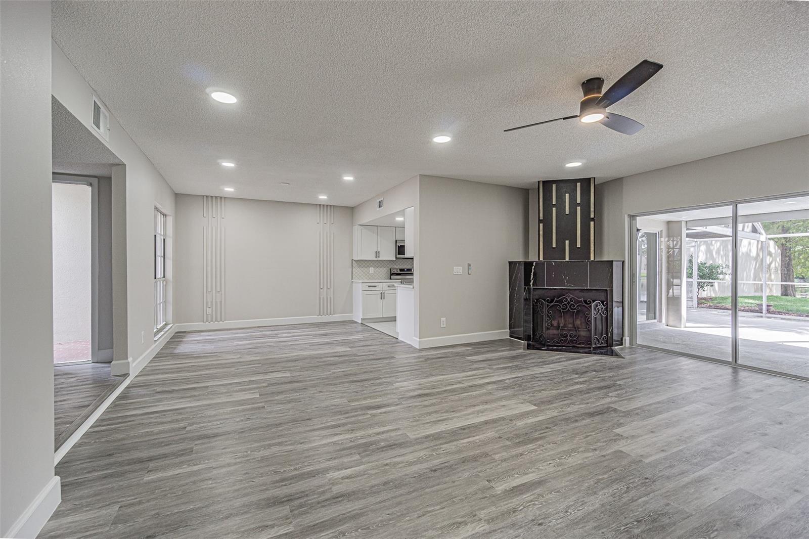FAIRWAY LAKES TWNHMS II A C - Residential
