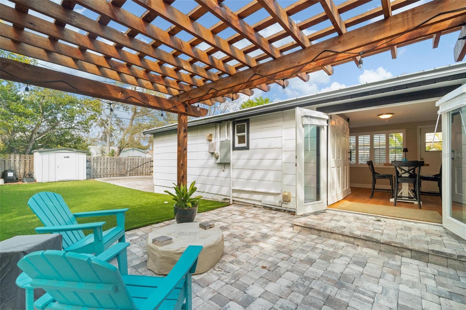 INTER BAY - Residential