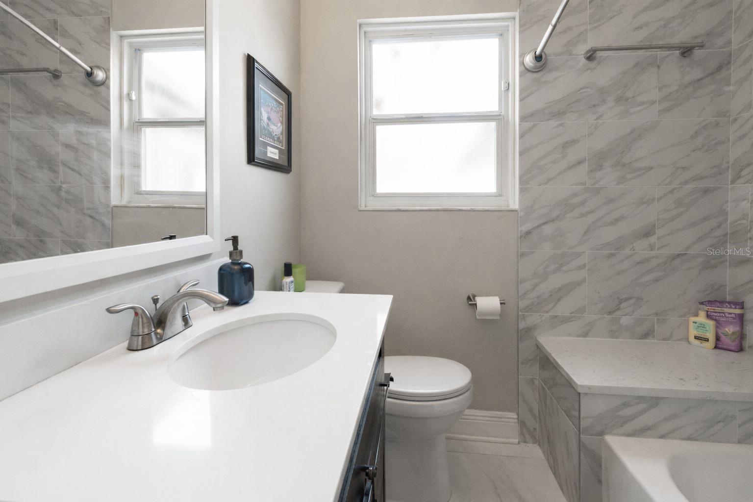 INTER BAY - Residential