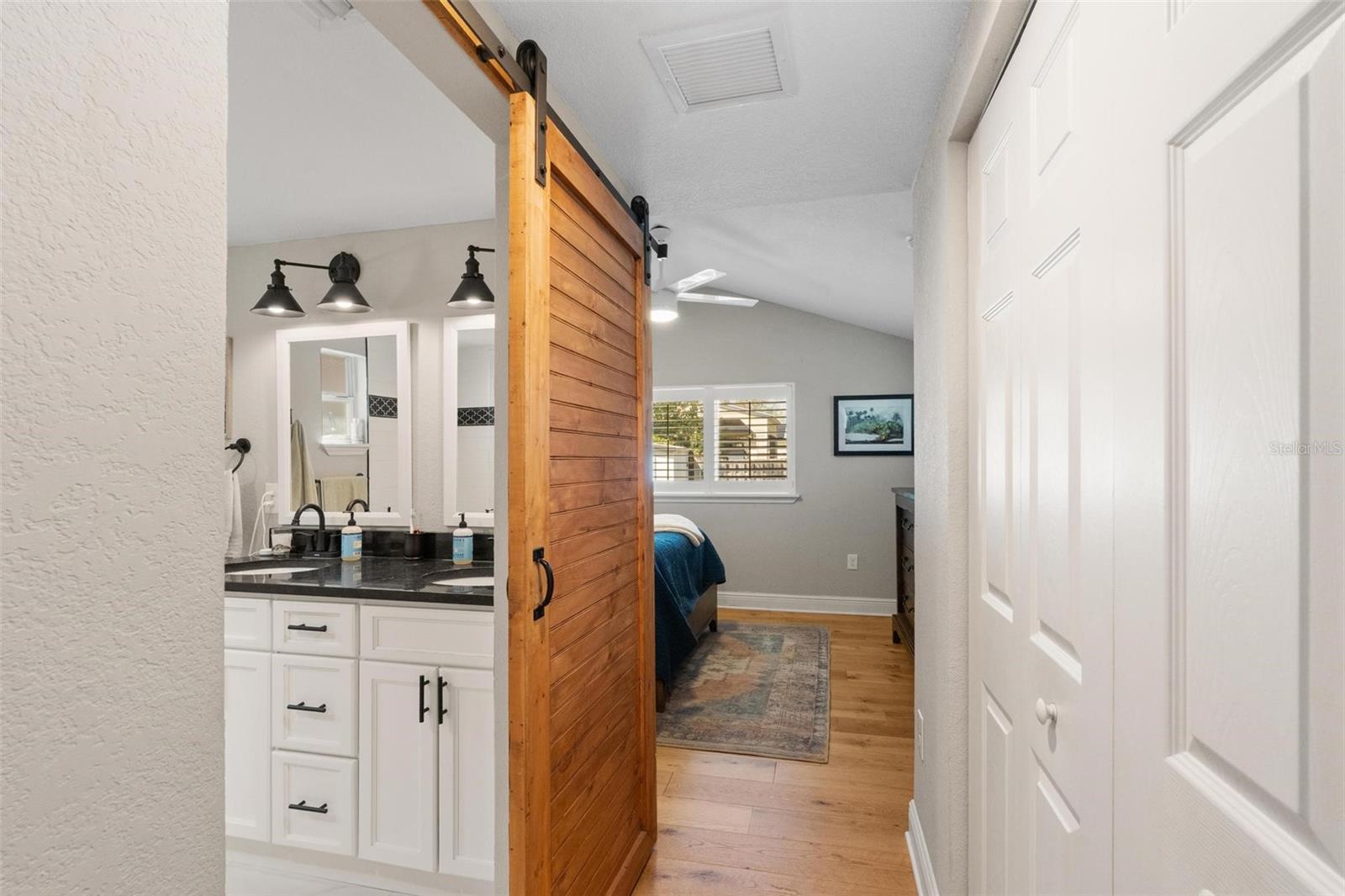 INTER BAY - Residential