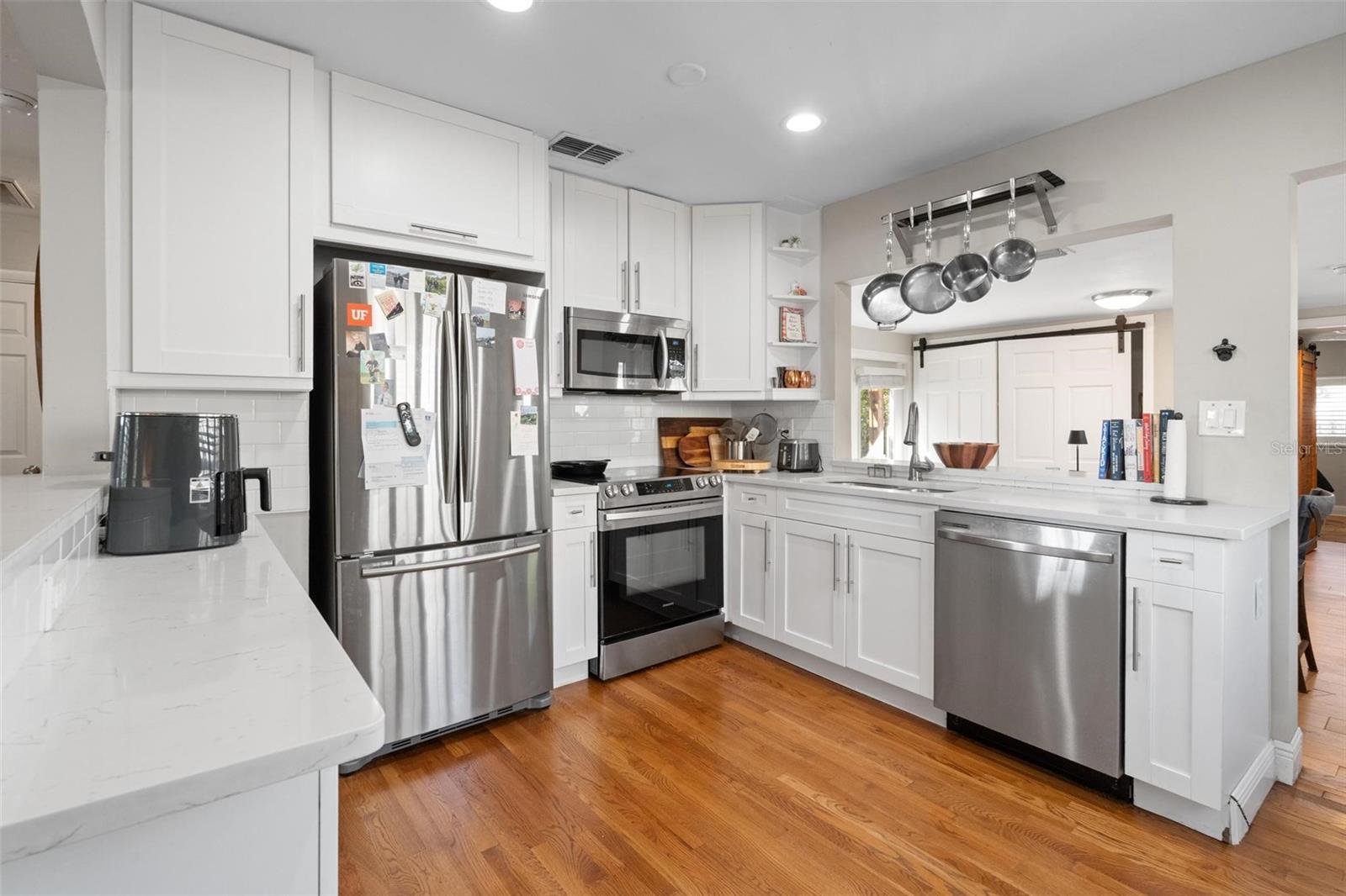 INTER BAY - Residential