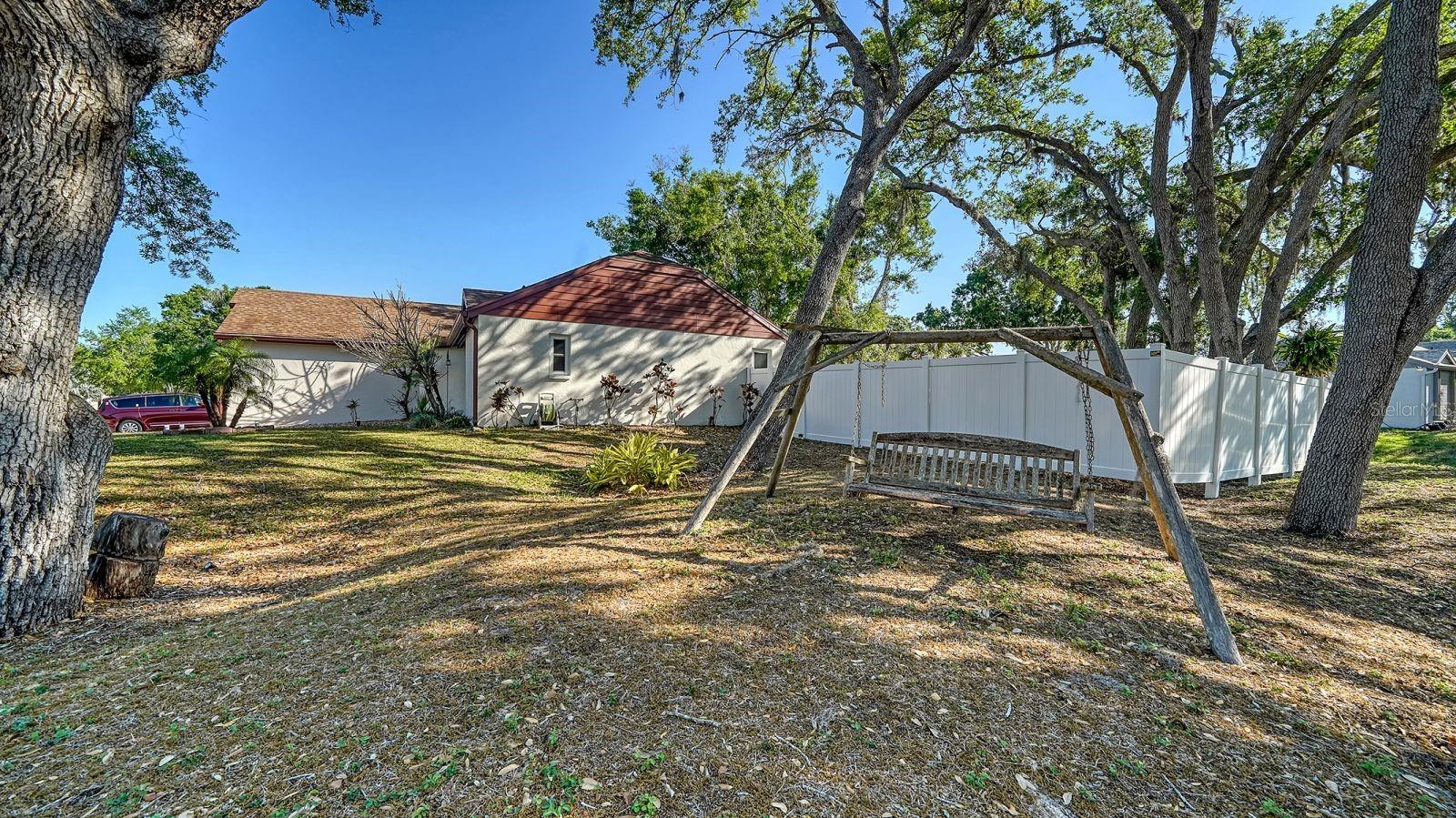 2385 TALL OAK COURT