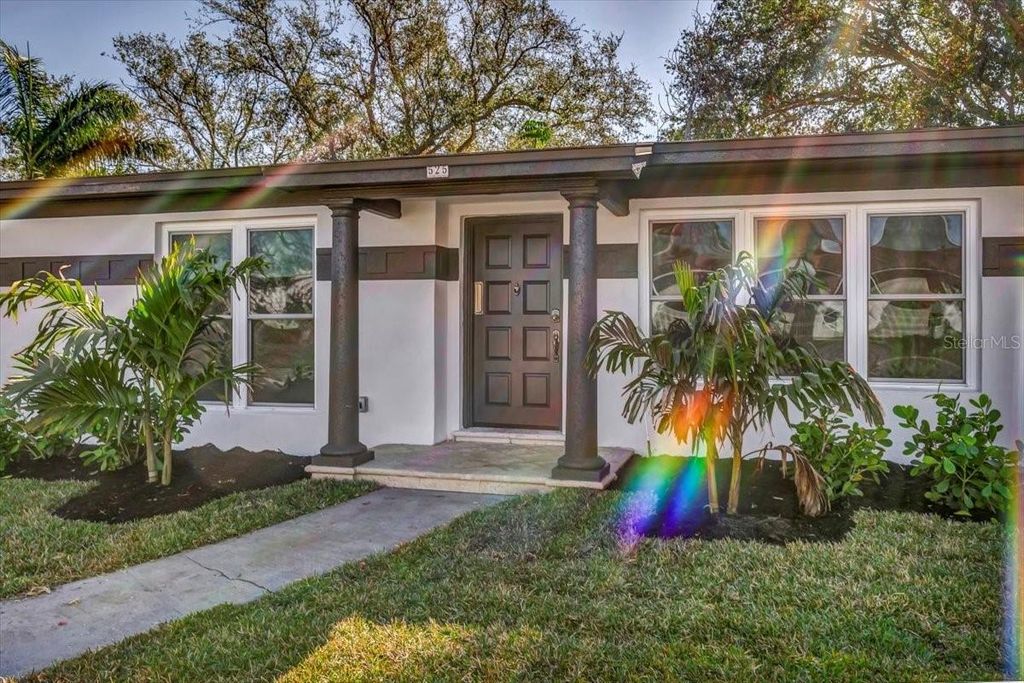 Photo of 525 Lamara Way NE, St Petersburg, FL 33704 (MLS # TB8462441)