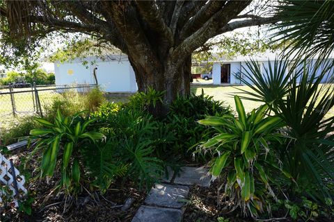 A home in PUNTA GORDA