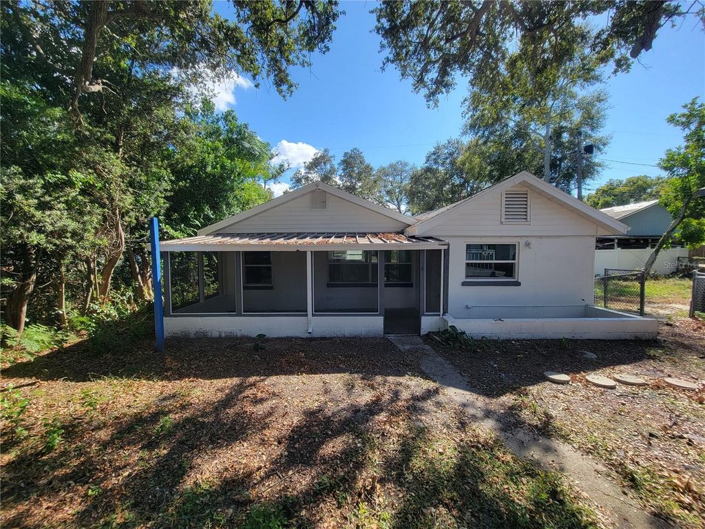 Photo of 1225 1/2 Bermuda Street, Clearwater, FL 33755 (MLS # TB8486260)