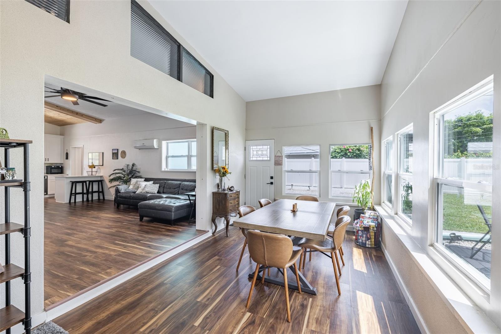 CLEAR VIEW MANOR UNIT ONE REP - Residential