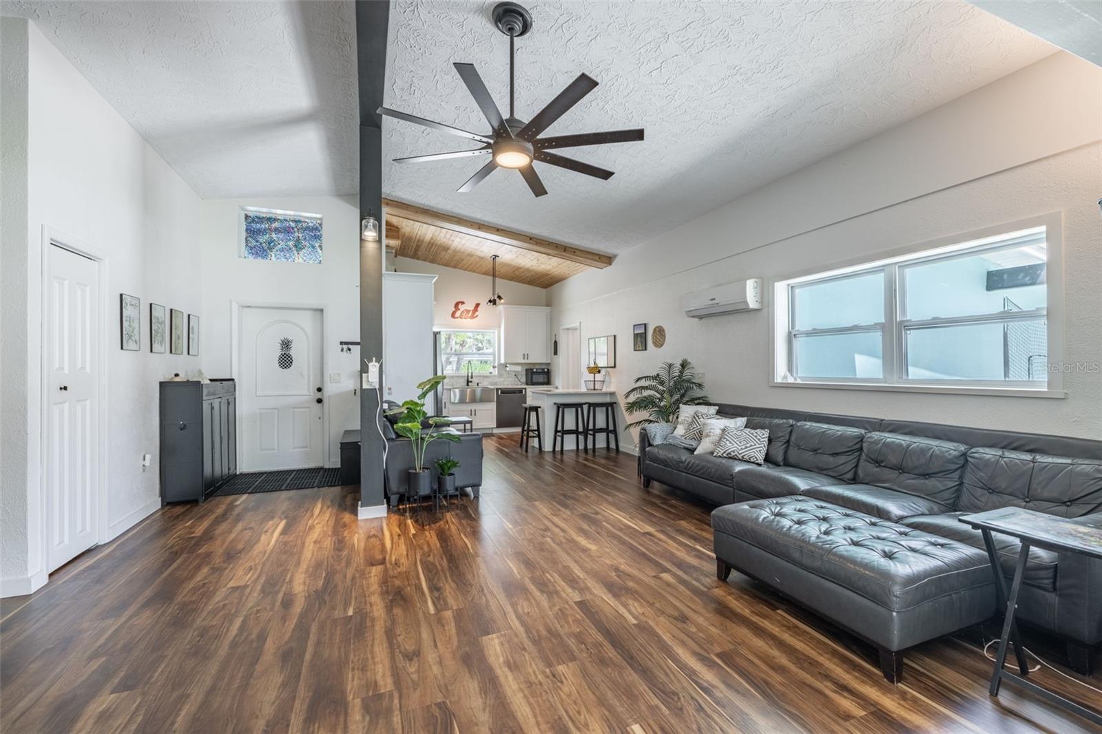 CLEAR VIEW MANOR UNIT ONE REP - Residential