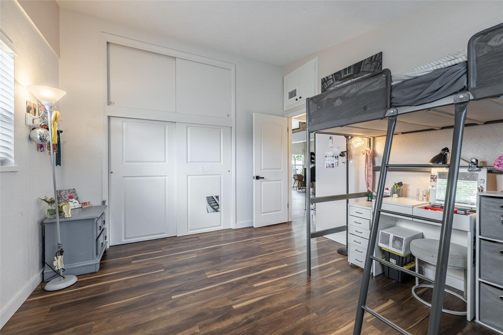 CLEAR VIEW MANOR UNIT ONE REP - Residential