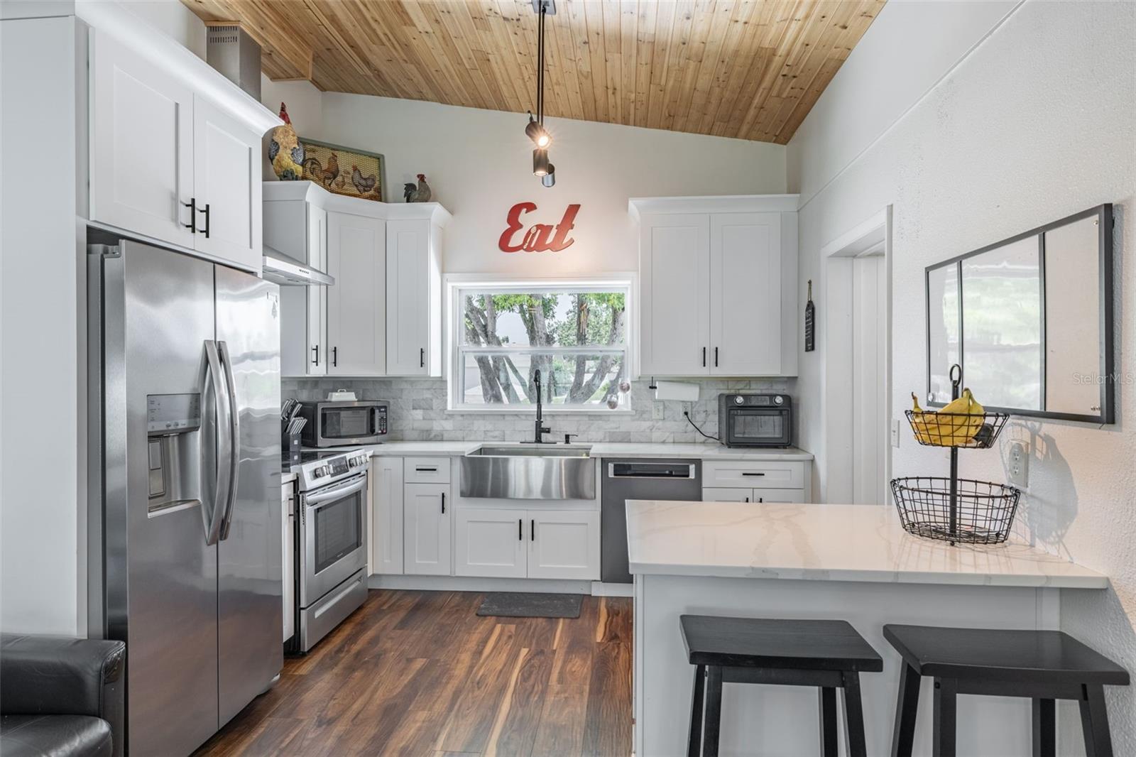 CLEAR VIEW MANOR UNIT ONE REP - Residential