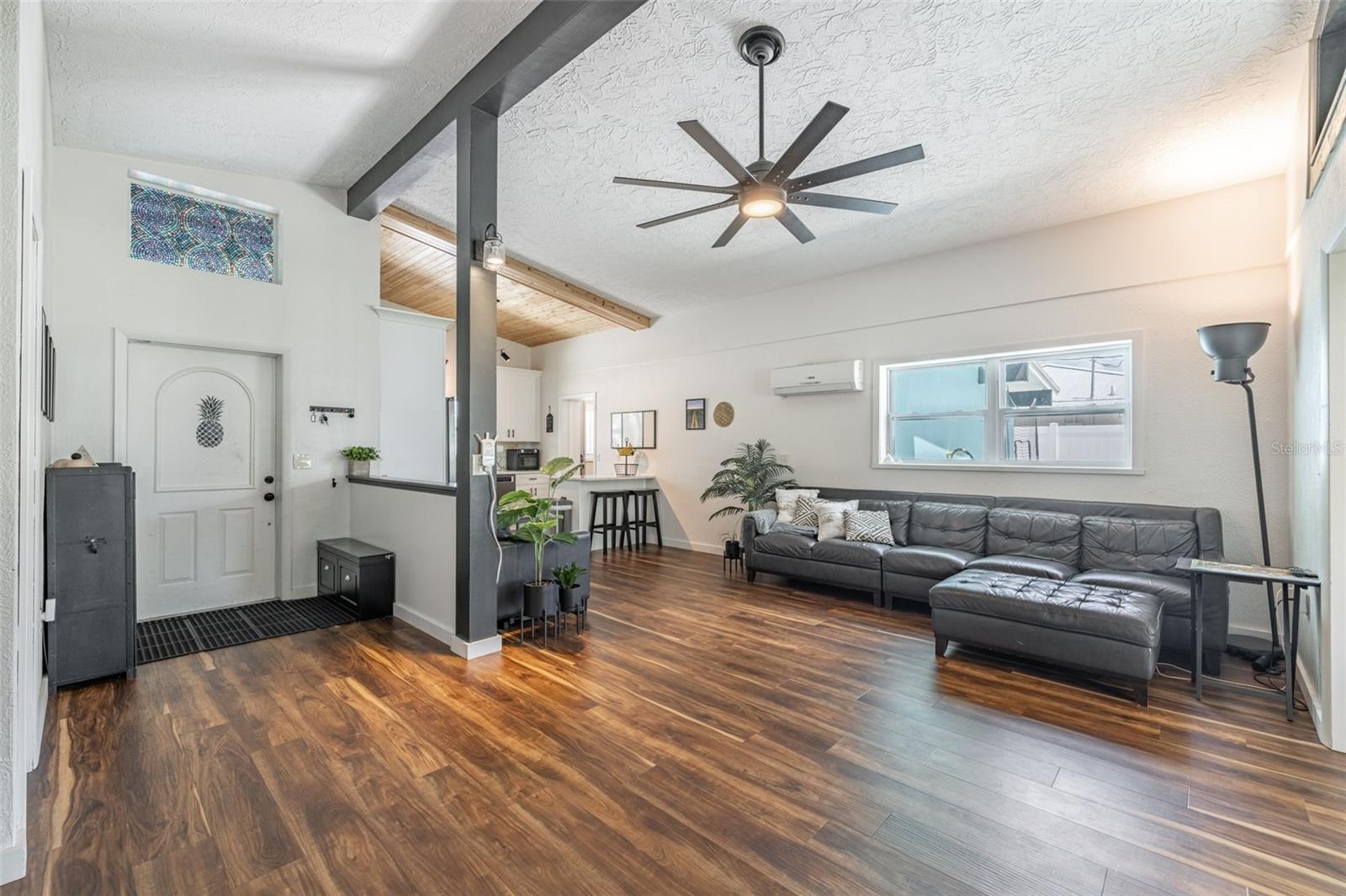 CLEAR VIEW MANOR UNIT ONE REP - Residential