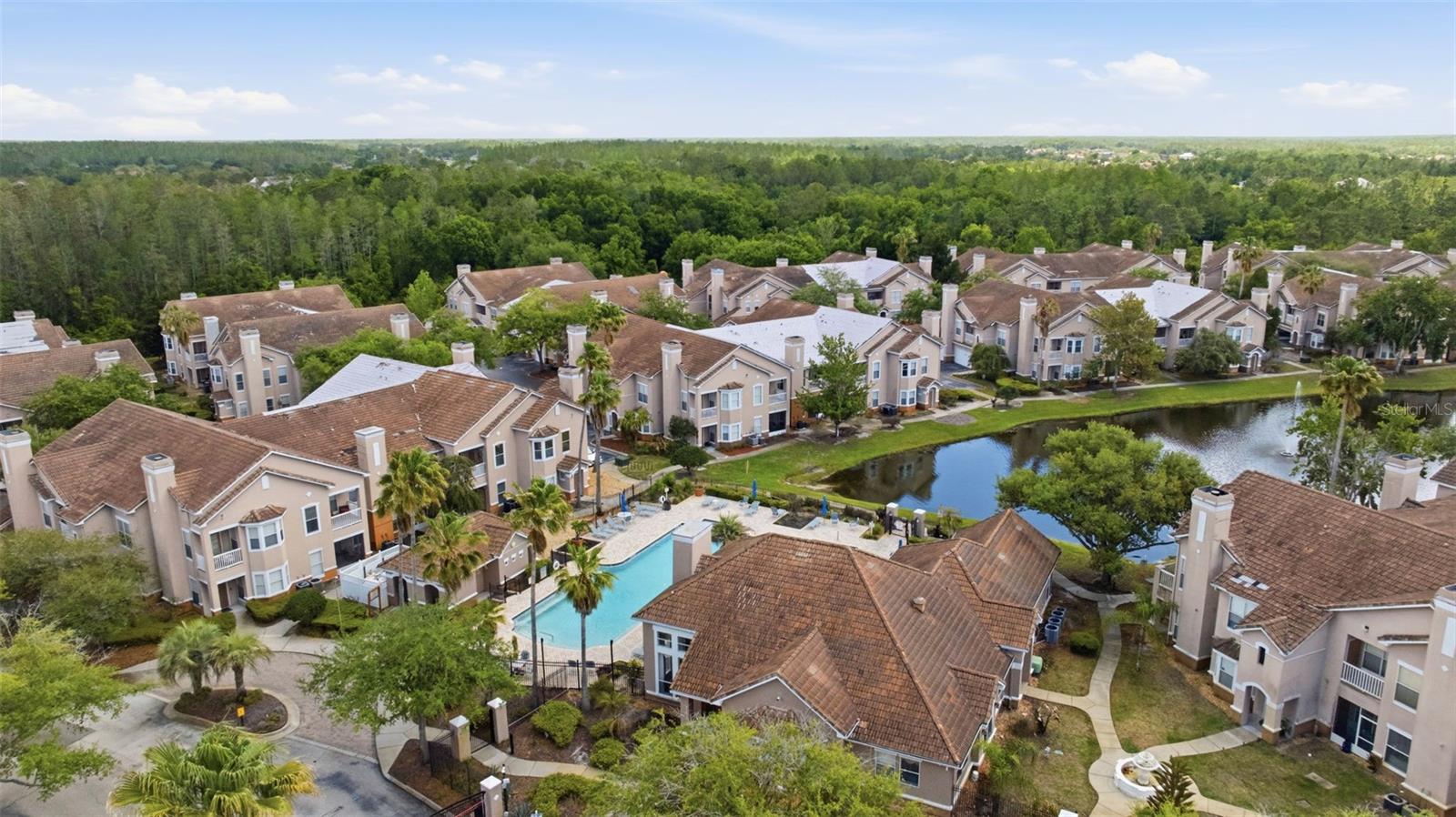 THE VILLAS CONDO - Residential