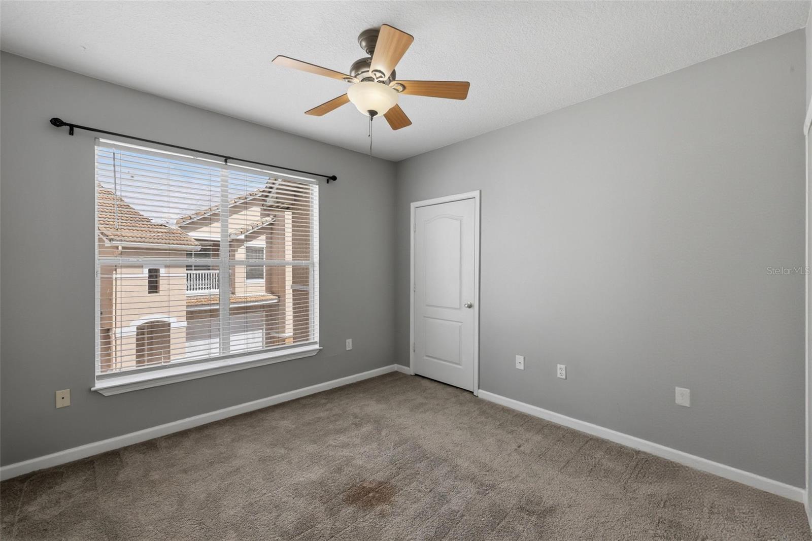 THE VILLAS CONDO - Residential