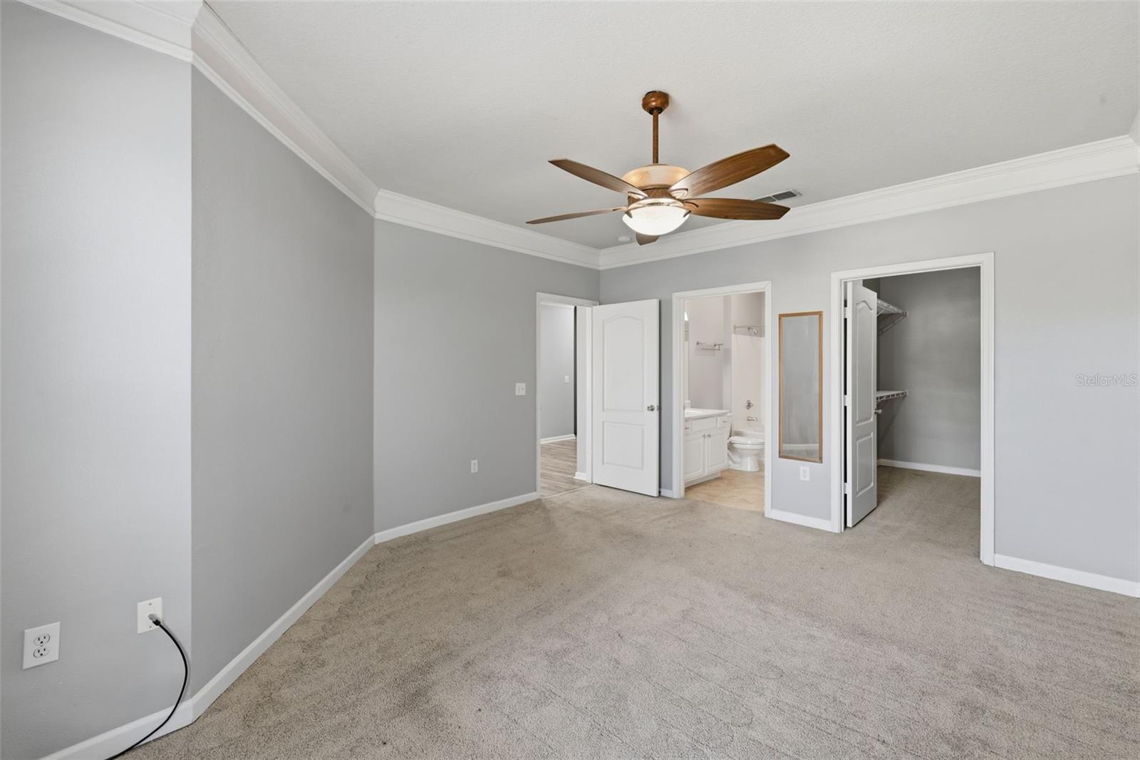 THE VILLAS CONDO - Residential