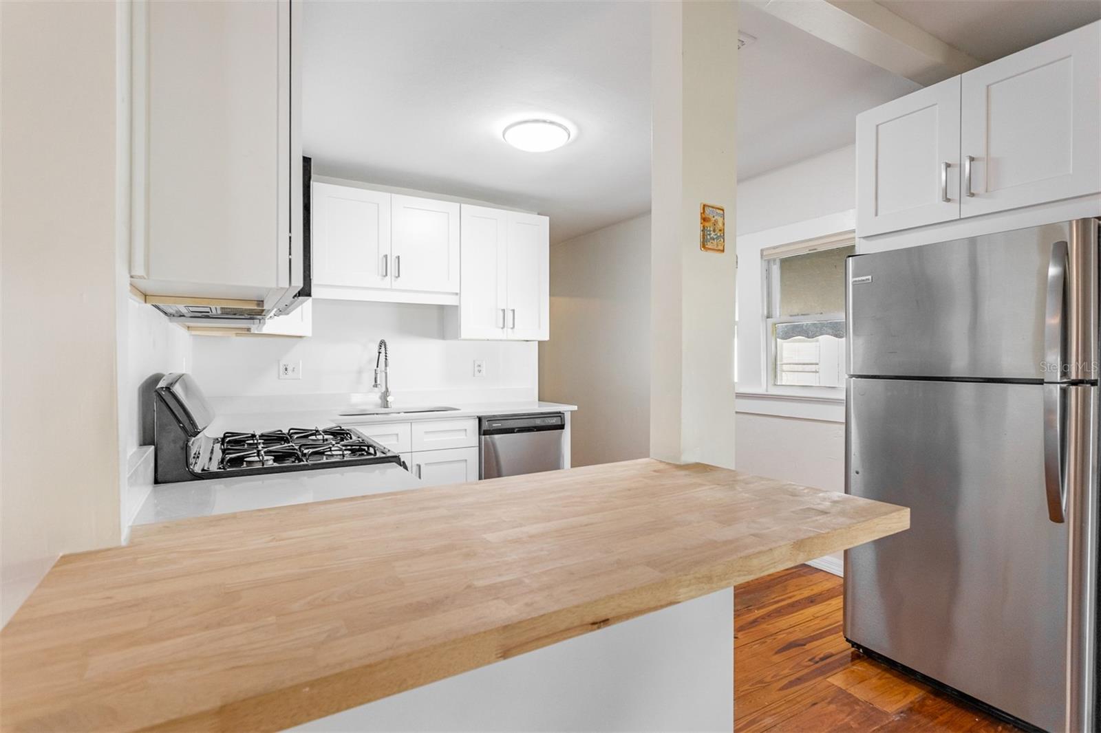 RIVERSIDE ESTATES CORR - Residential Lease