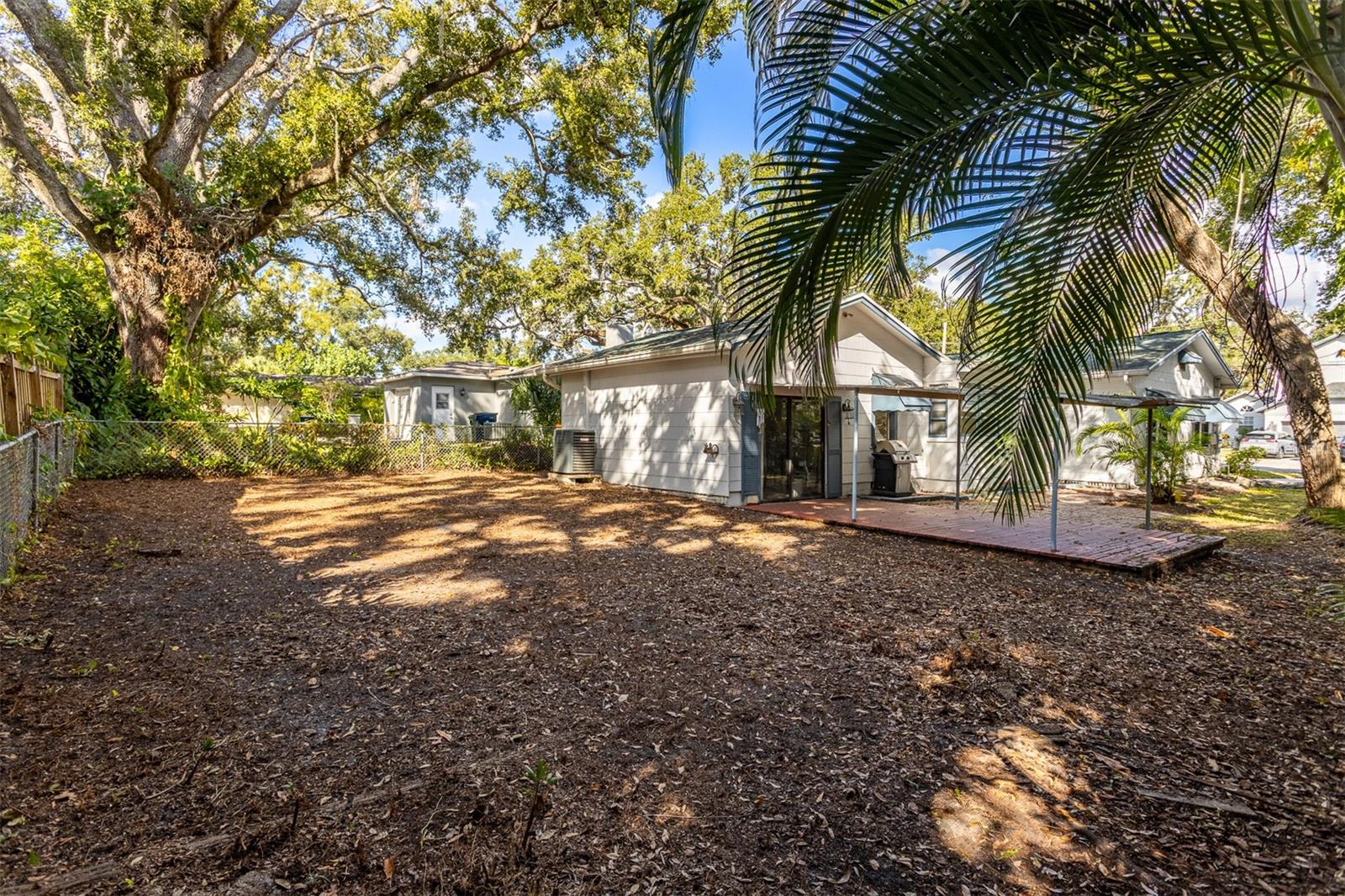 RIVERSIDE ESTATES CORR - Residential Lease