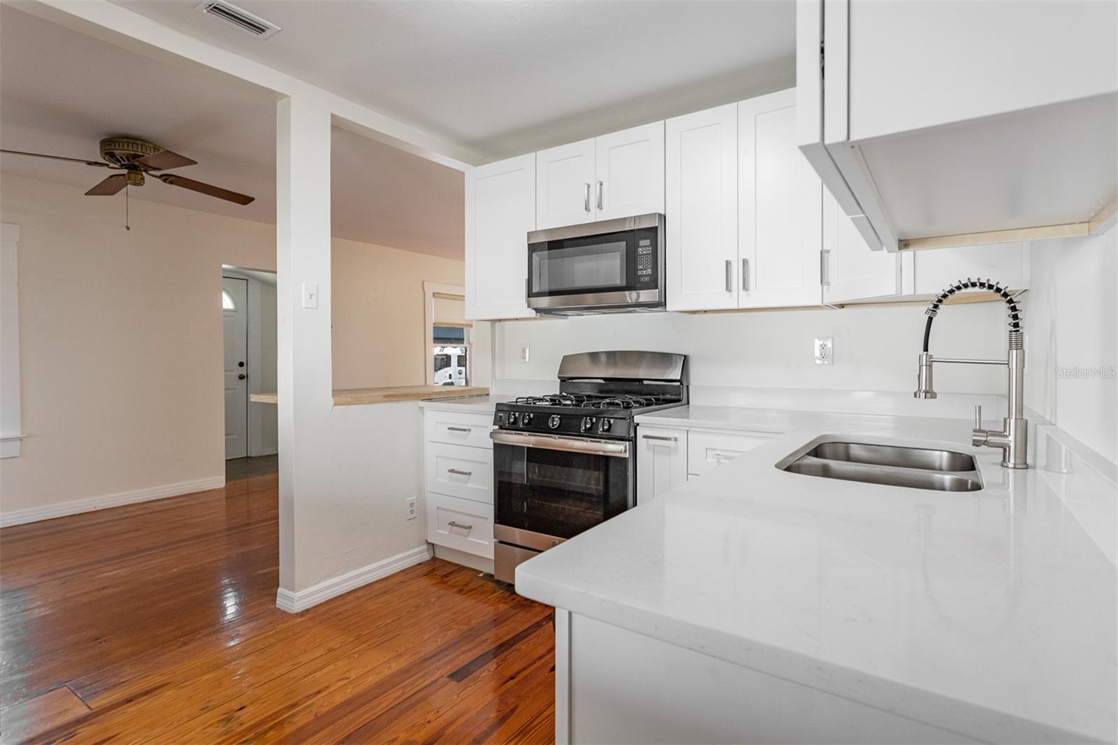 RIVERSIDE ESTATES CORR - Residential Lease