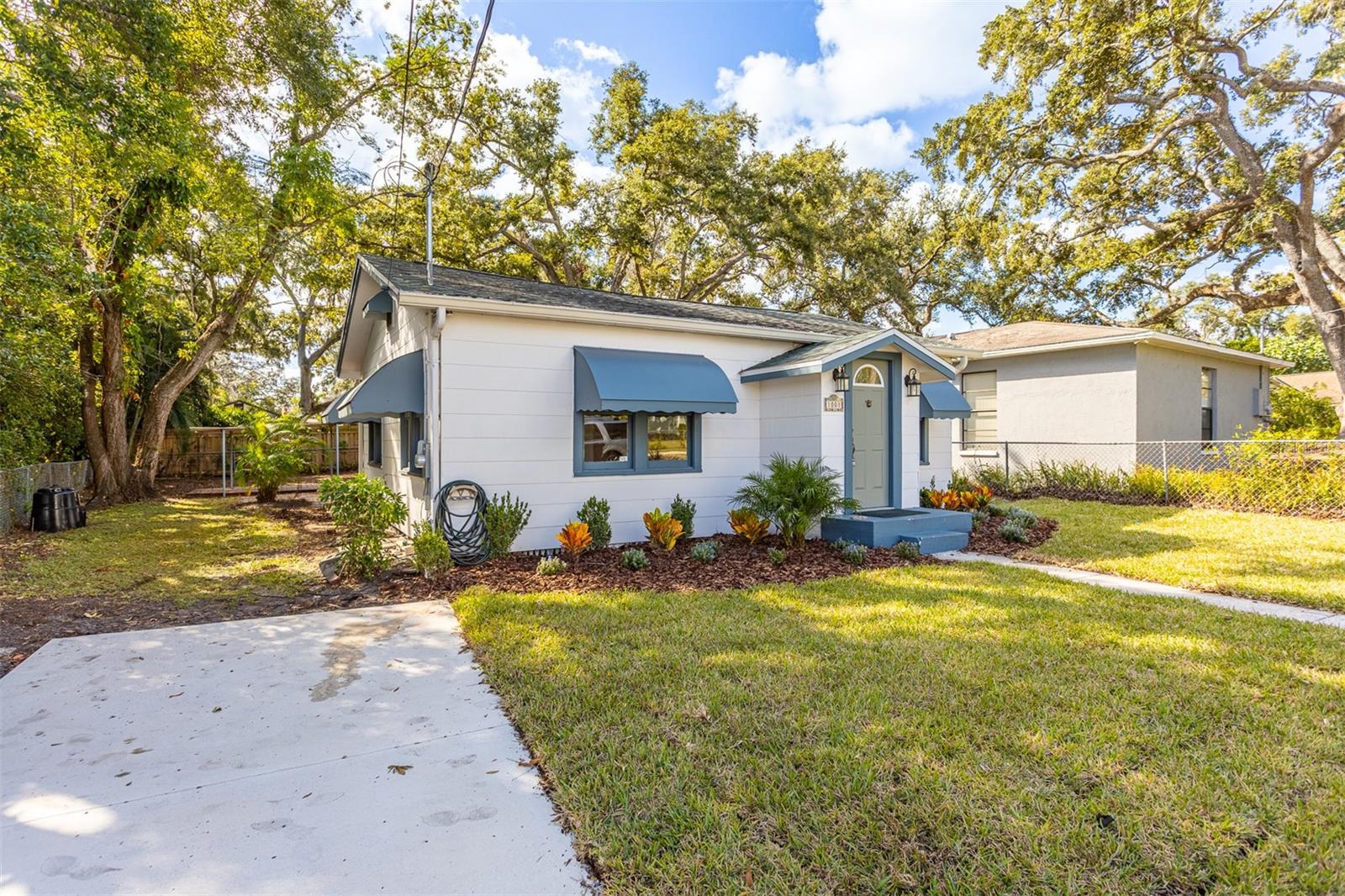 RIVERSIDE ESTATES CORR - Residential Lease