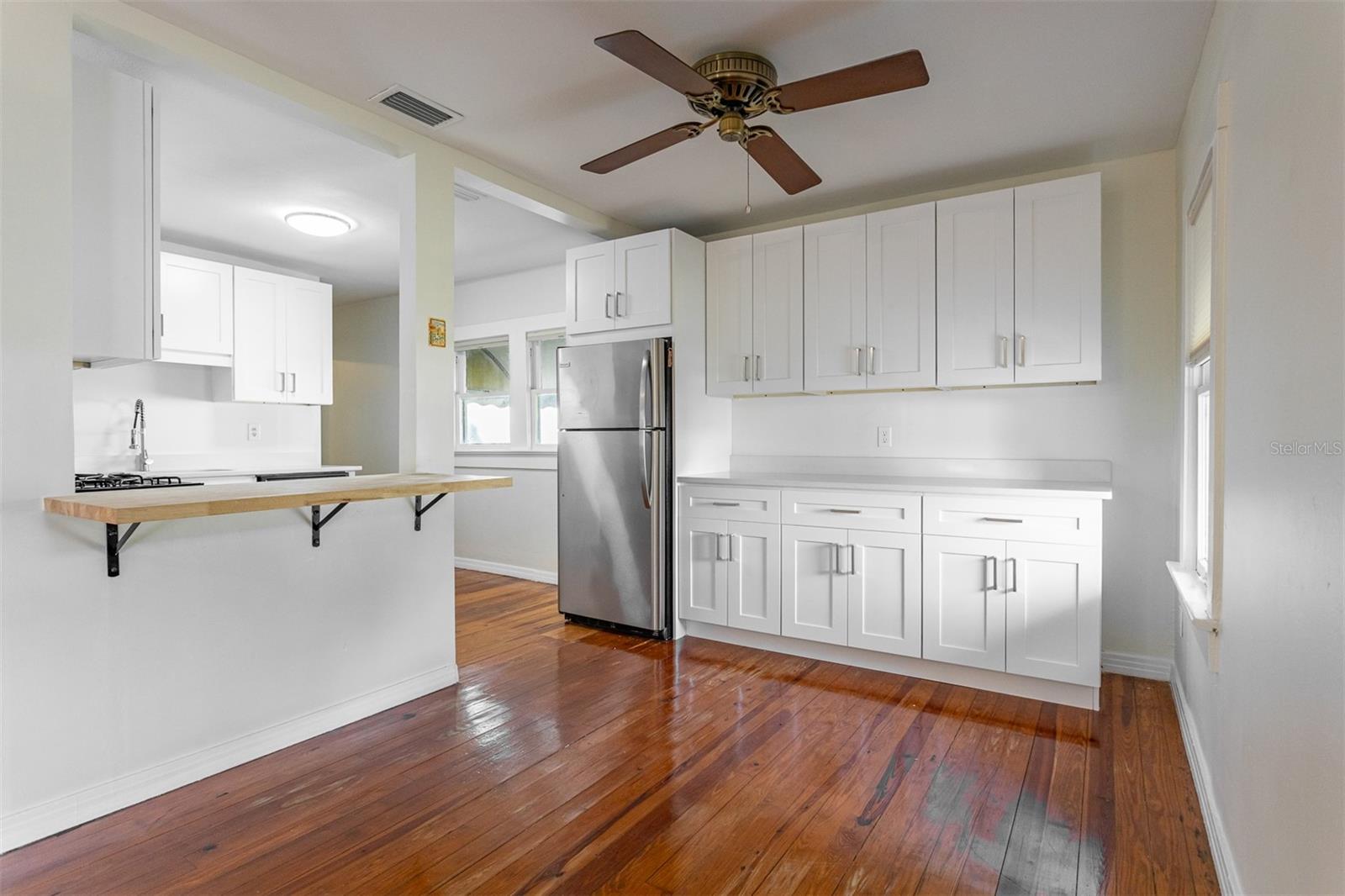 RIVERSIDE ESTATES CORR - Residential Lease